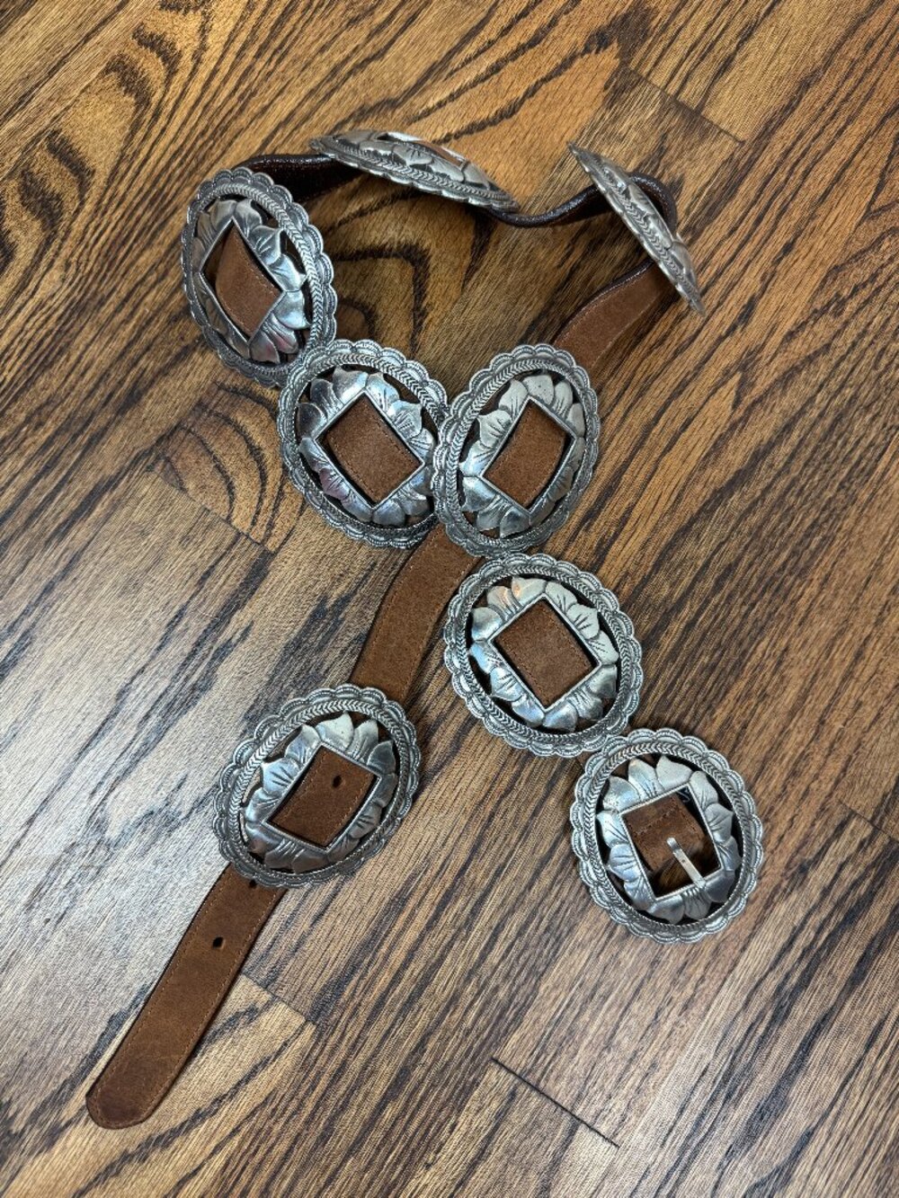 Vintage 1993 Brighton Brown Leather Sunflower Concho Belt Medium Heavy Wide